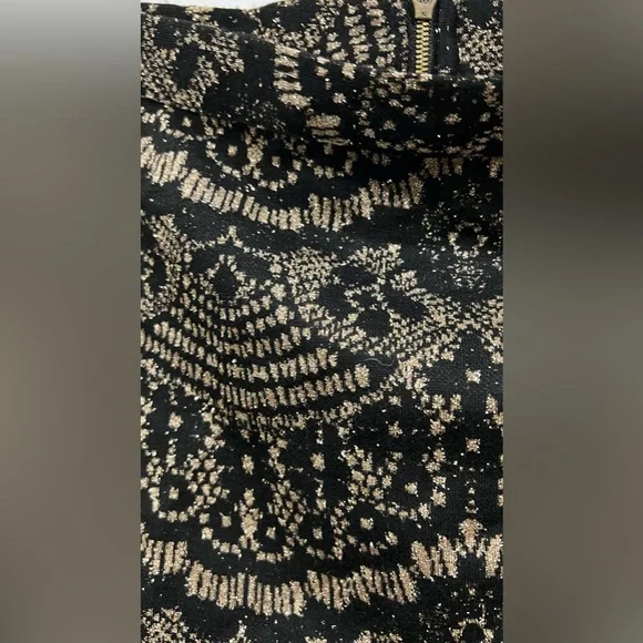 Melissa Page black and gold shimmery pencil skirt - Picture 4 of 6